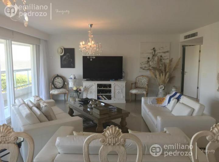 Departamento - Playa Mansa 1