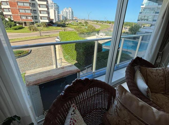 Departamento en  Avda Chiverta 4