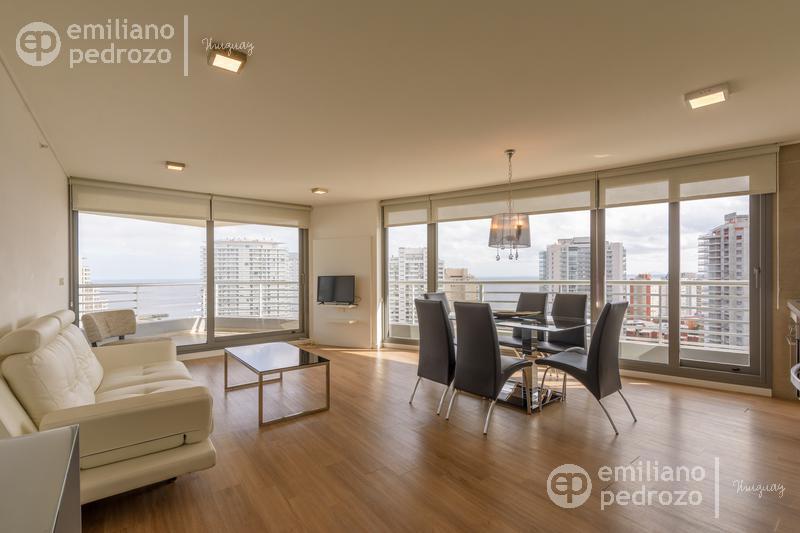 Venta apartamento 2 dormitorios en suite Playa Mansa Punta del Este