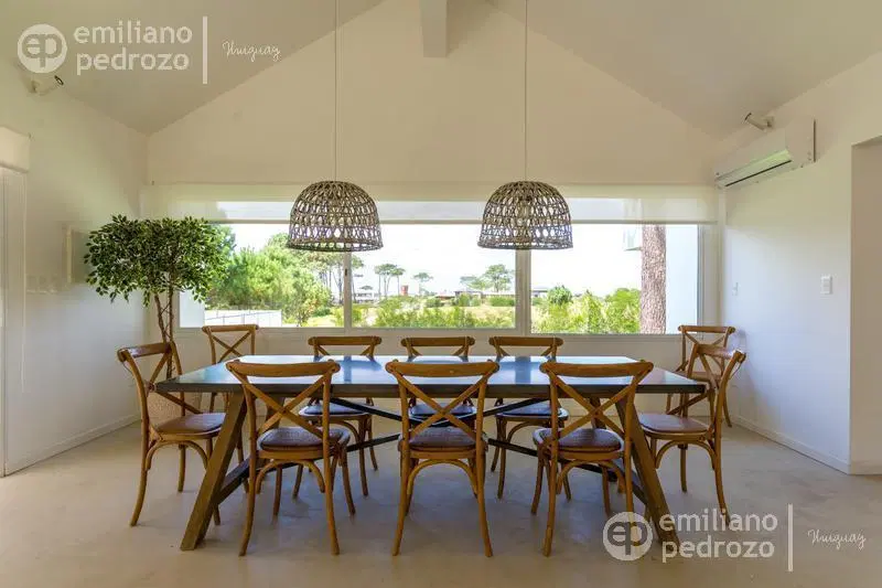 Casa 5 dormitorios en barrio privado Jose Ignacio Uruguay 2