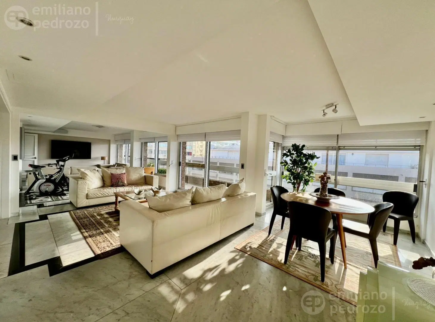 Extraordinario Penthouse en Península Punta del Este 4