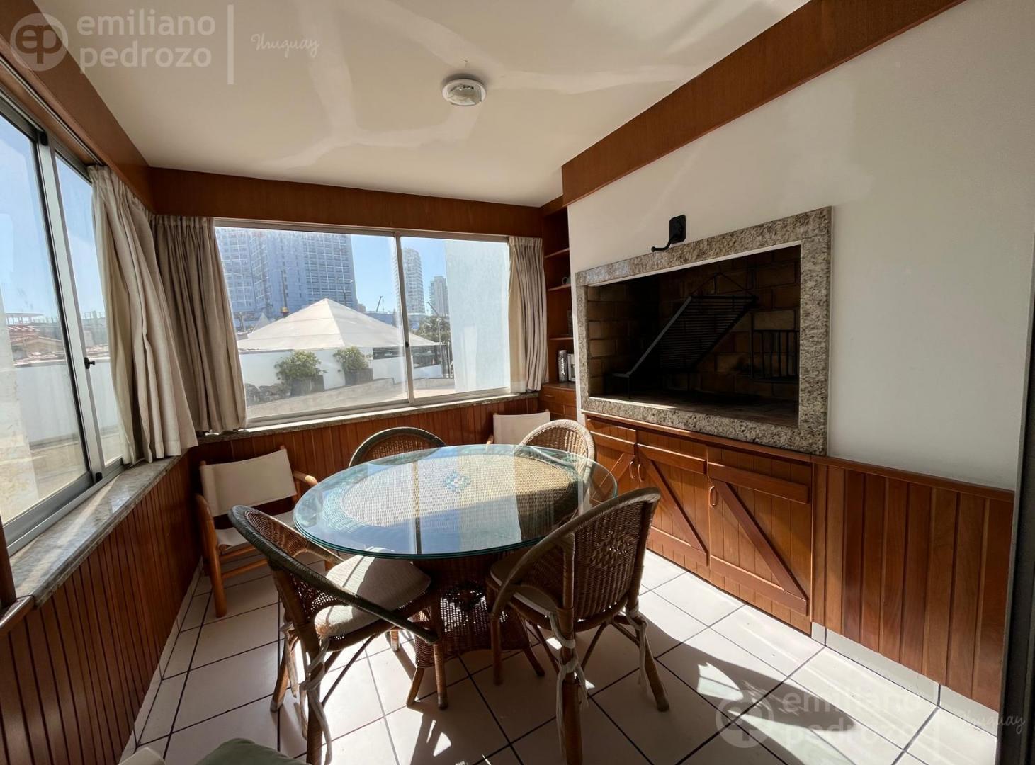 Foto de VENTA APARTAMENTO 2 DORMITORIOS CON PARRILLERO PROPIO EN AIDY GRILL, imagen 2