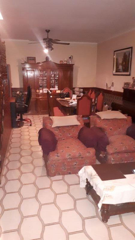 Casa + Local + 4 Ambientes + Garage + Quincho Tza 210 m² Cub. 4