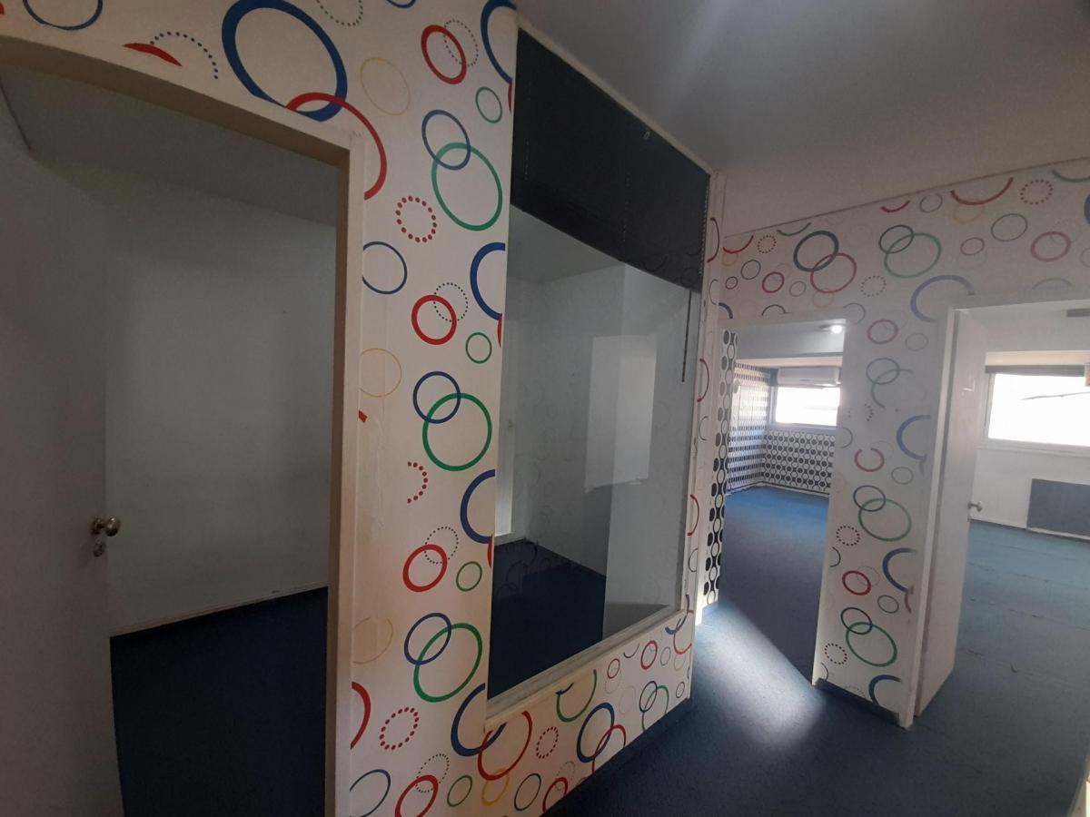Florida 681 Oficina Contrafrente 74 m² 4 Apto Vivienda con Renta! 4