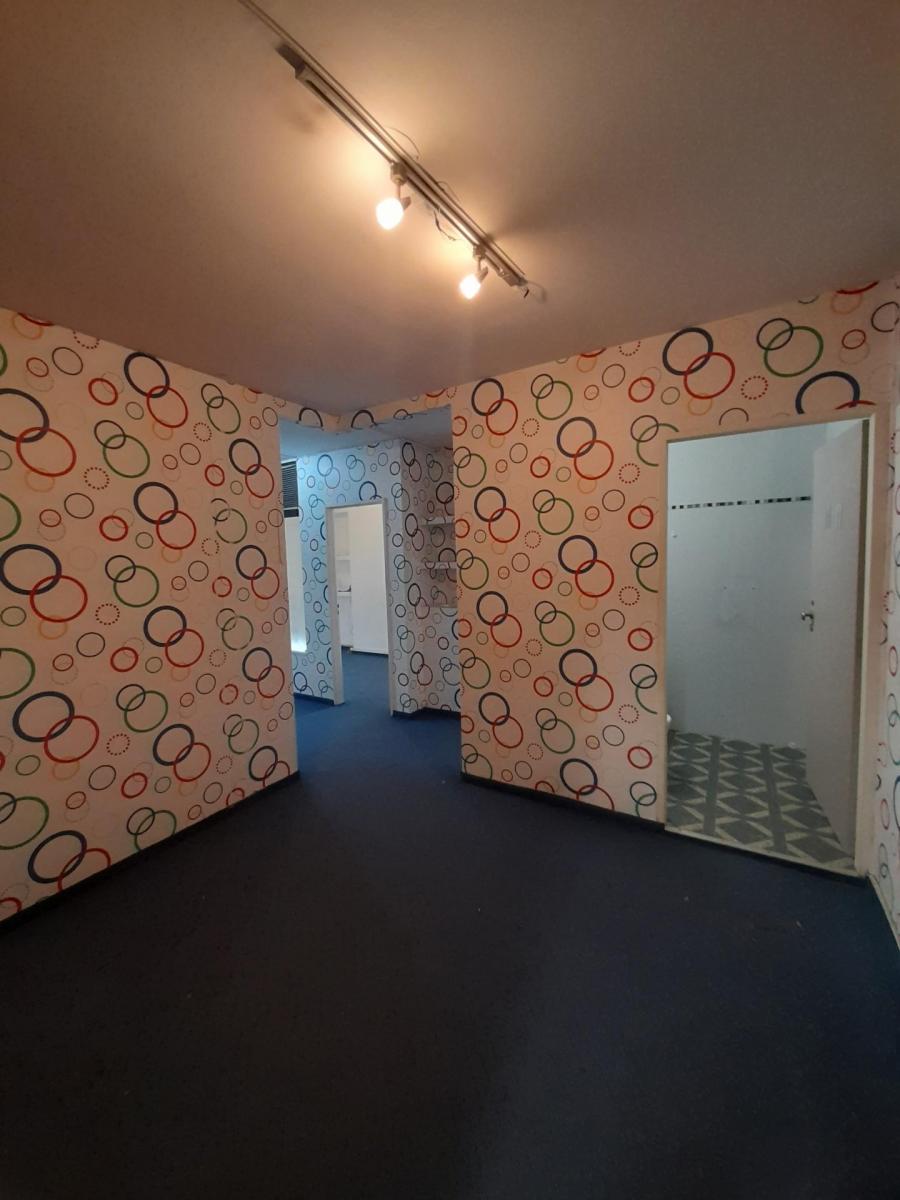 Florida 681 Oficina Contrafrente 74 m² 4 Apto Vivienda con Renta! 2