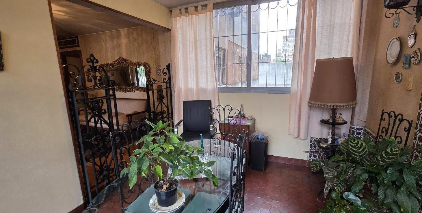 AV. PELLEGRINI 12334 01-01 2