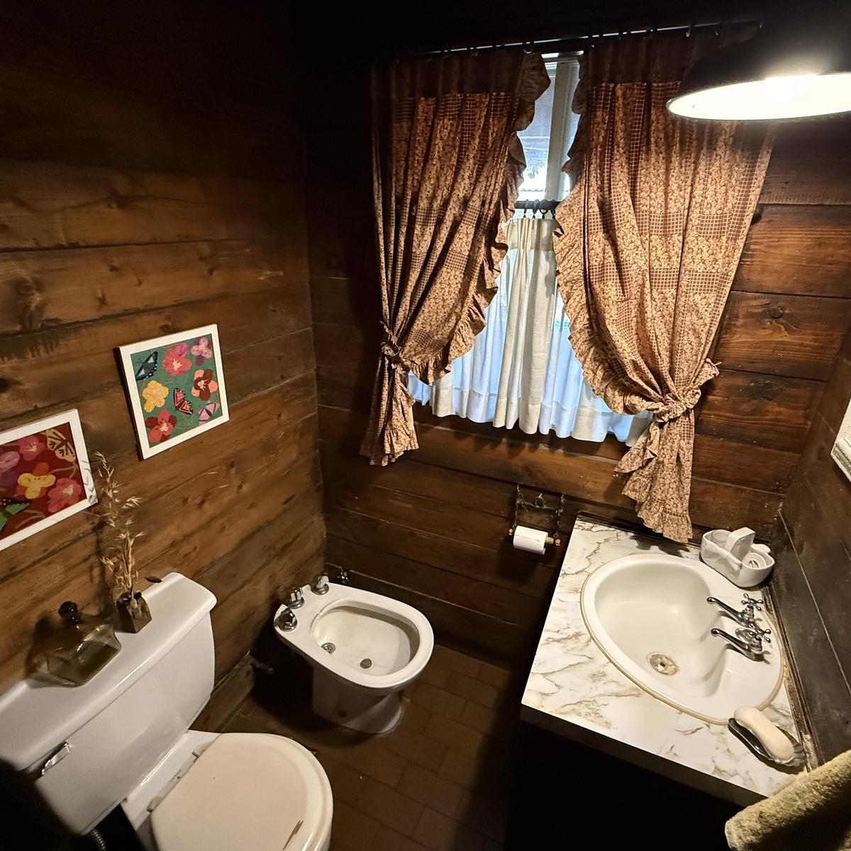 Casa Canadiense en Barrio Divino Rostro 1