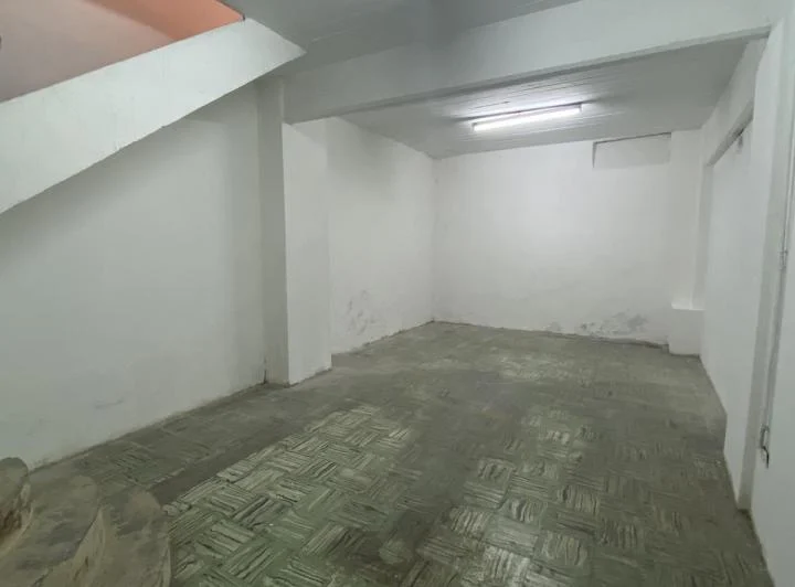 INSABELLA PROPIEDADES Alquila local comercial 5