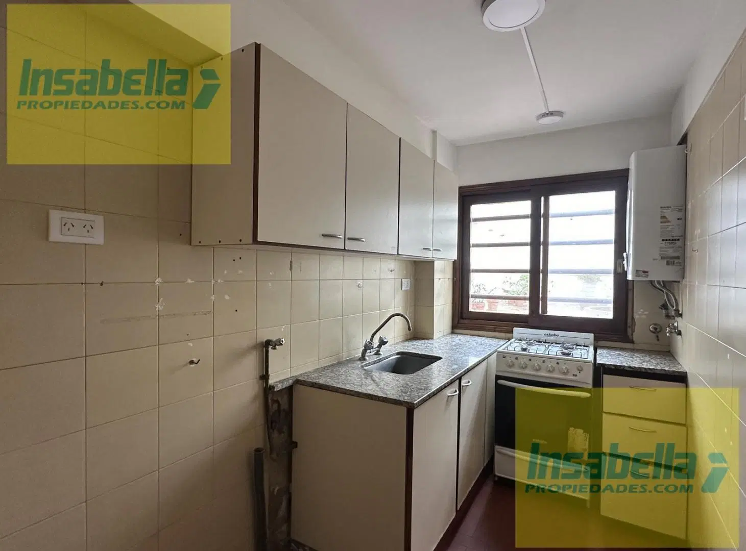 Departamento en La Perla Sur 4