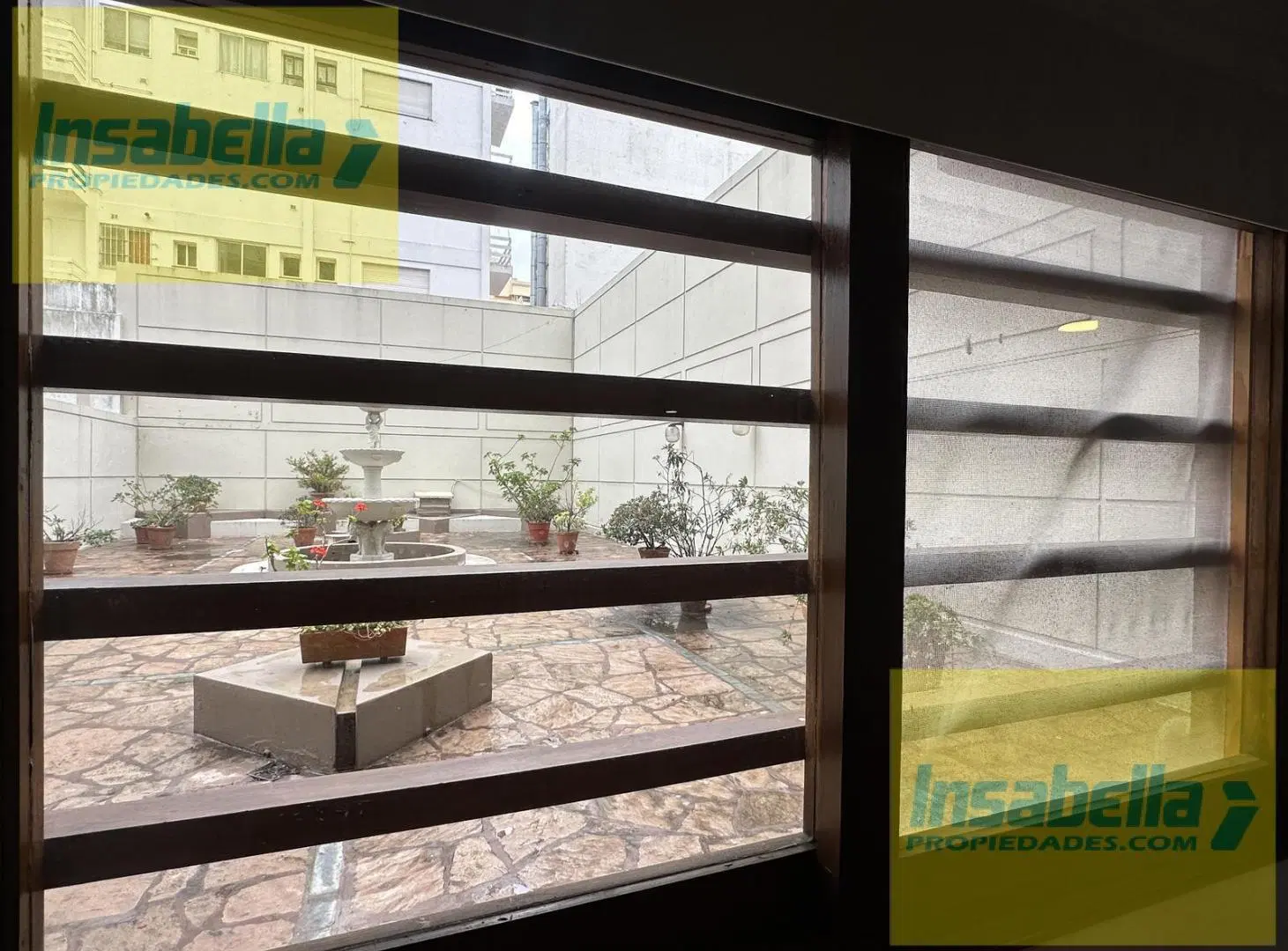 Departamento en La Perla Sur 2