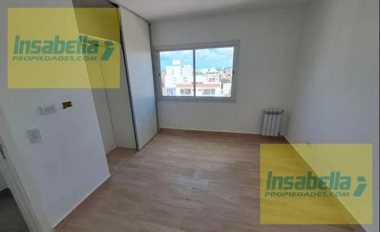 Departamento en Plaza Mitre 4