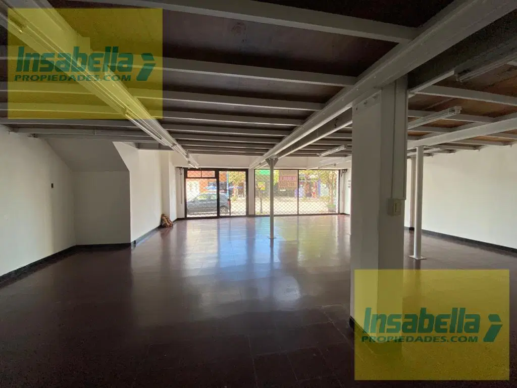 Local - San Juan - Frente: 7 // Fondo: 15 - Sup. Total: 105 m² 3