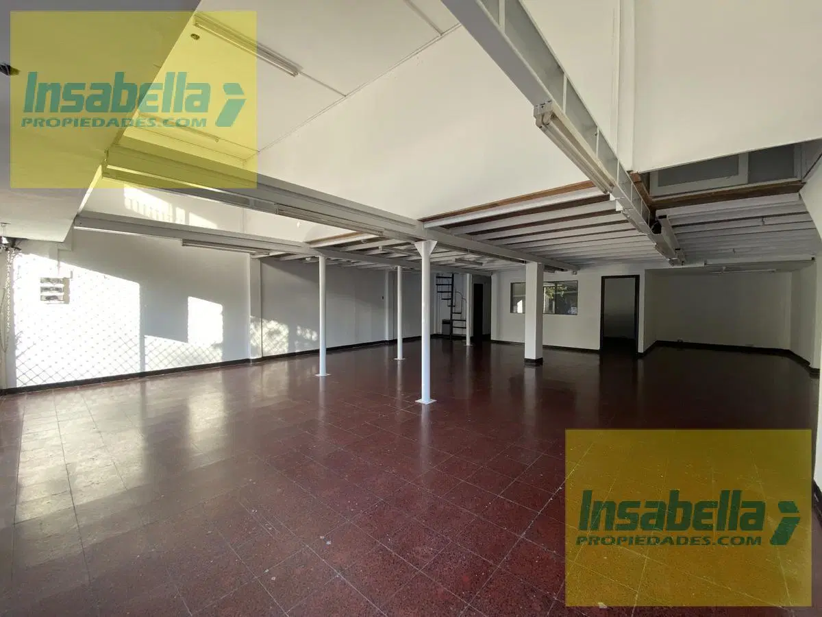 Local - San Juan - Frente: 7 // Fondo: 15 - Sup. Total: 105 m² 5