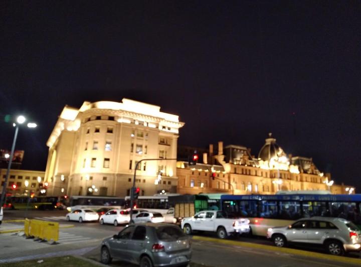 Único Edif de Arg.Lindero a Ingr/egrestrenes, Subtes, Autopistas,50 L.Colectivos 2