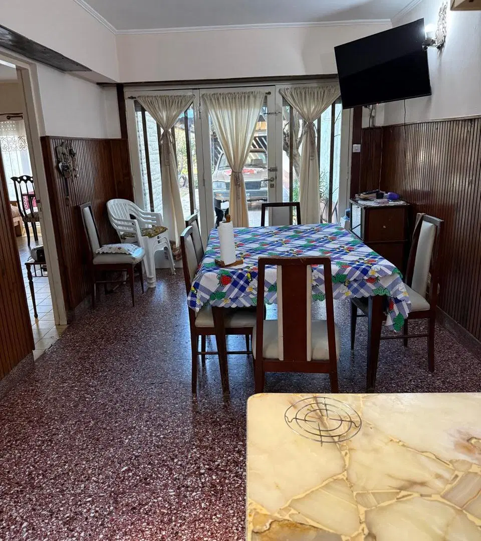 CASA 3 AMB con DEPENDENCIA - 9 DE JULIO 7000- 4