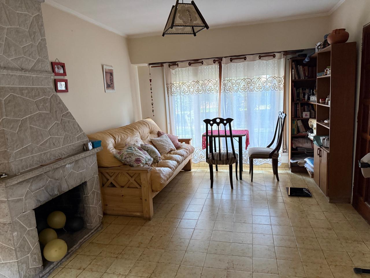 Foto de CASA 3 AMB con DEPENDENCIA - 9 DE JULIO 7000-, imagen 2