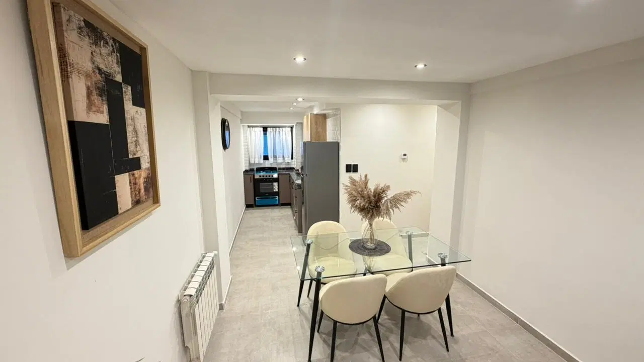 VENTA 3 AMBIENTES. SANTA FE 2300- BALCÓN A LA CALLE 3