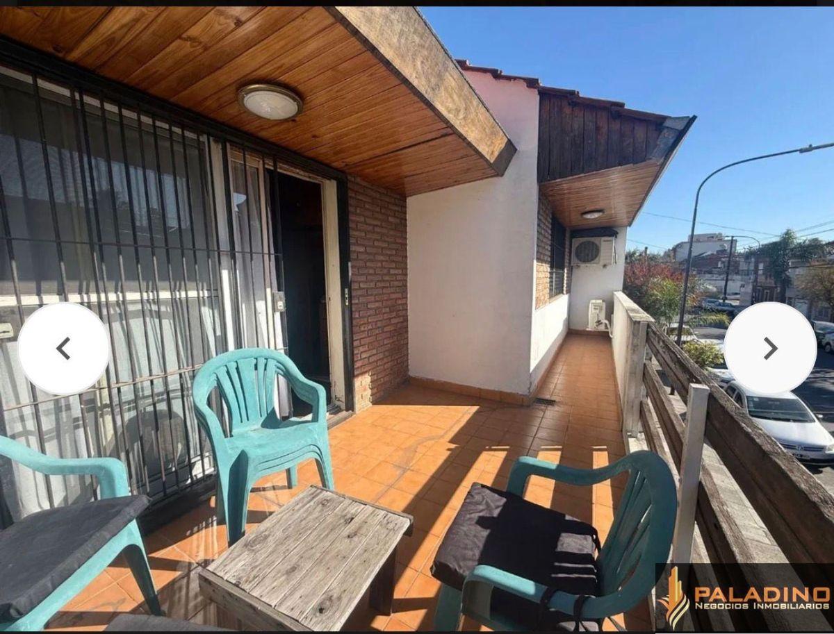 Foto de Casa en venta c/ cochera en Liniers, imagen 5