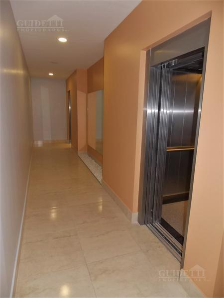 Foto de Venta Semipiso a Estrenar 4 ambientes 205m2 totales balcón terraza, imagen 5