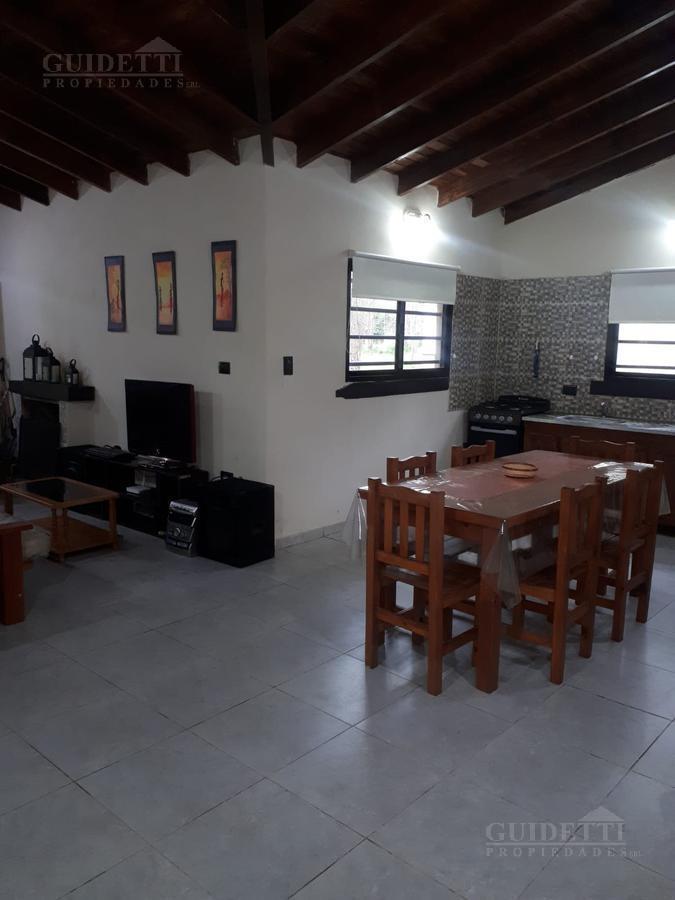 Venta de Excelente Casa 3 Ambientes C/cochera - 400 m² Totales - Costa del Este 5