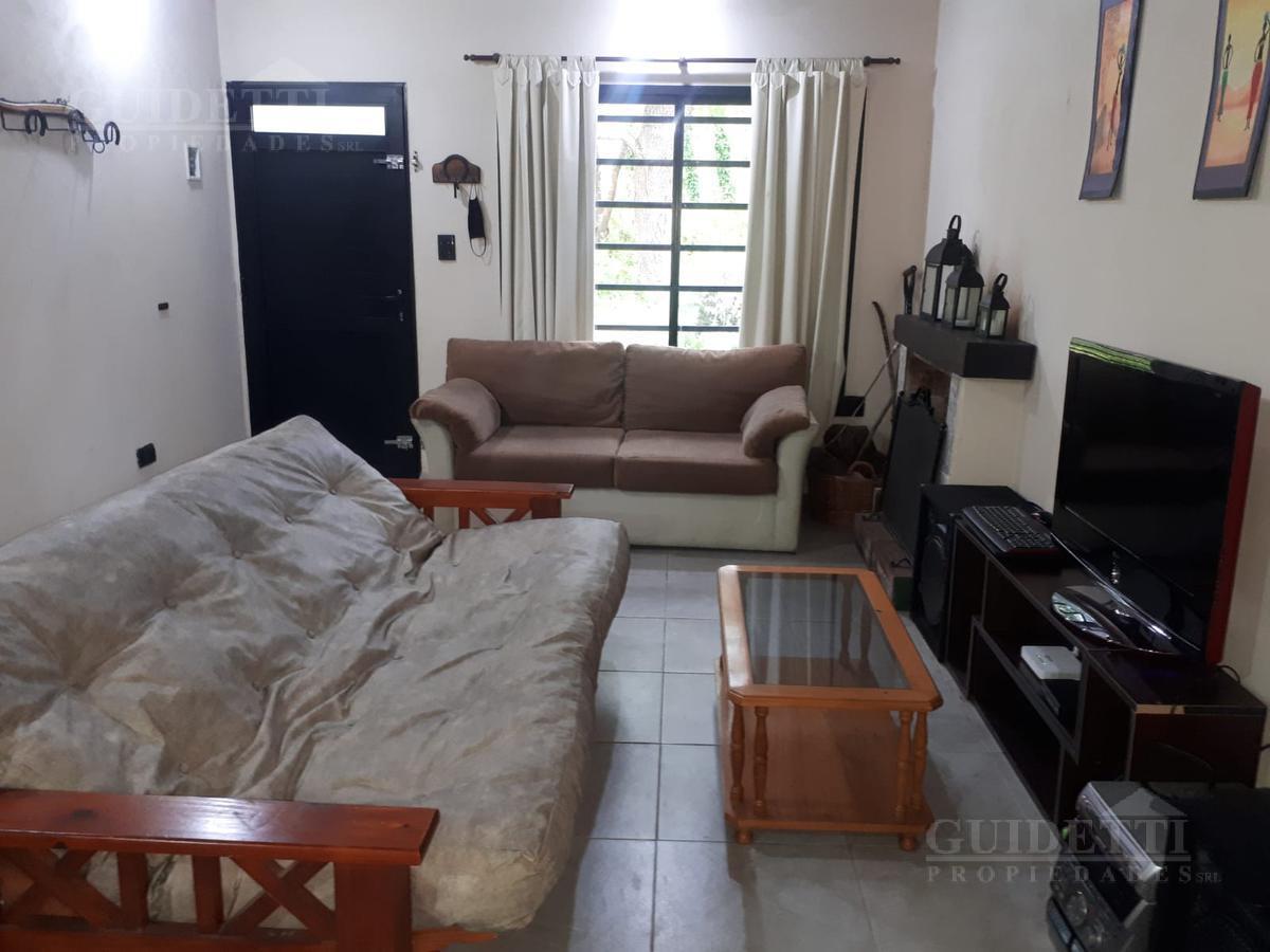 Venta de Excelente Casa 3 Ambientes C/cochera - 400 m² Totales - Costa del Este 1