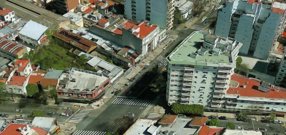 Terreno en Av. Rivadavia 8400 - Floresta p/edificar 4200m²