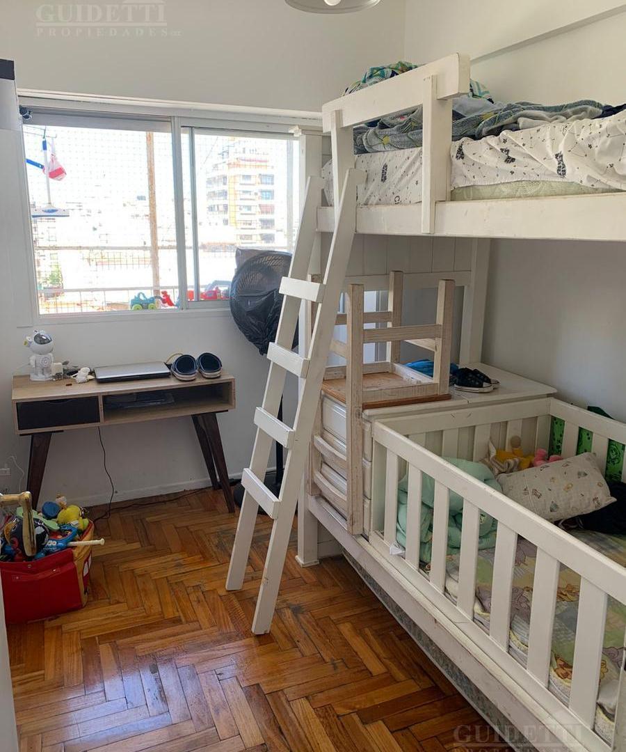 Foto de Hermoso Departamento de 3 ambientes con Balcón - Balvanera, imagen 3