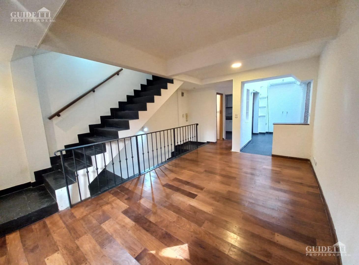 Venta Triplex de 4 ambientes al Frente y gran terraza -  BELGRANO