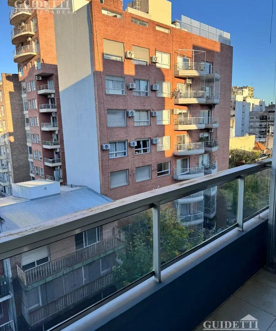 Espectacular Monoambiente, muy bien ubicado!!! APTO PROFESIONAL!! 2