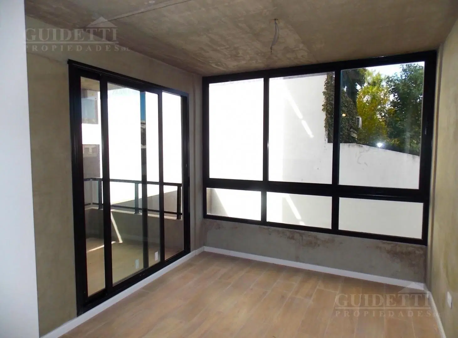 Alquiler 2 ambientes balcon contrafrente COGHLAN 4
