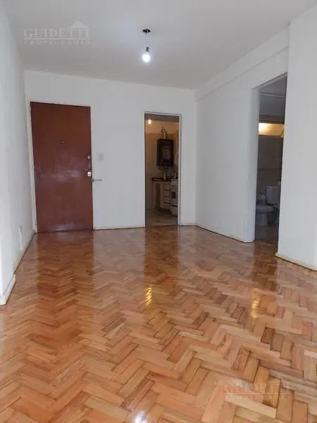 Venta de departamento 2 ambientes al frente con balcón - Saavedra 1