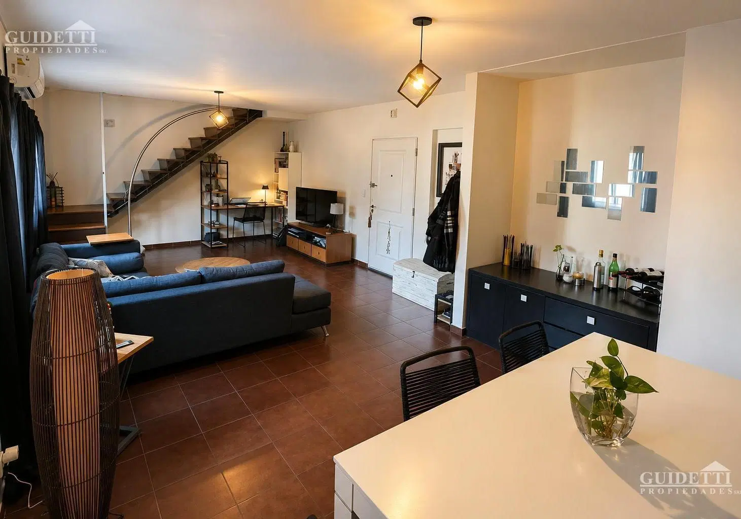 Venta Departamento 3 ambientes en dúplex con Cochera Cubierta 2