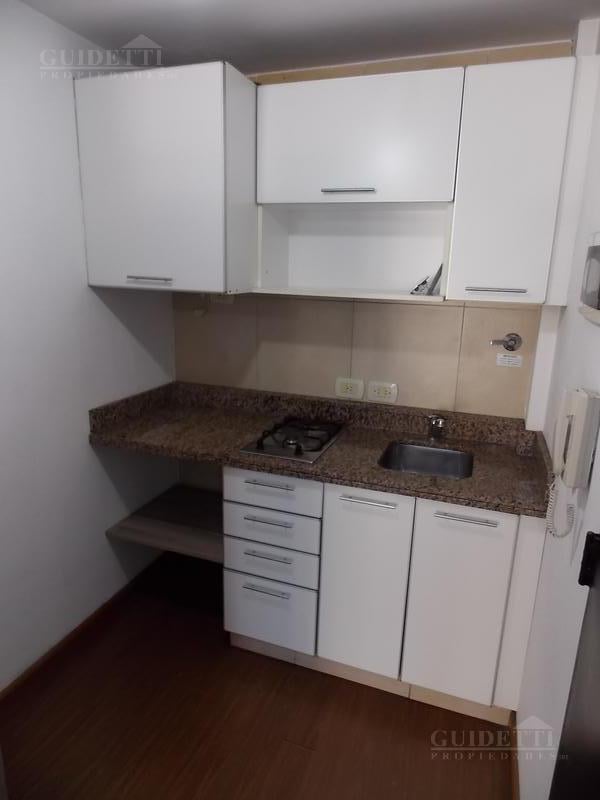 Foto de Alquiler Monoambiente al frente con amplio balcón, muy luminoso! Coghlan, imagen 2