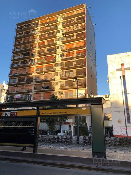 Foto de Hermoso y amplio Monoambiente. Luminoso. Excelente ubicación, imagen 1