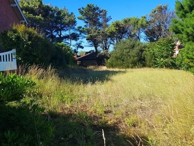 VENDO LOTE MULTIFAMILIAR  EN VALERIA DEL MAR A 100 M DEL MAR Y DE CARILO 4