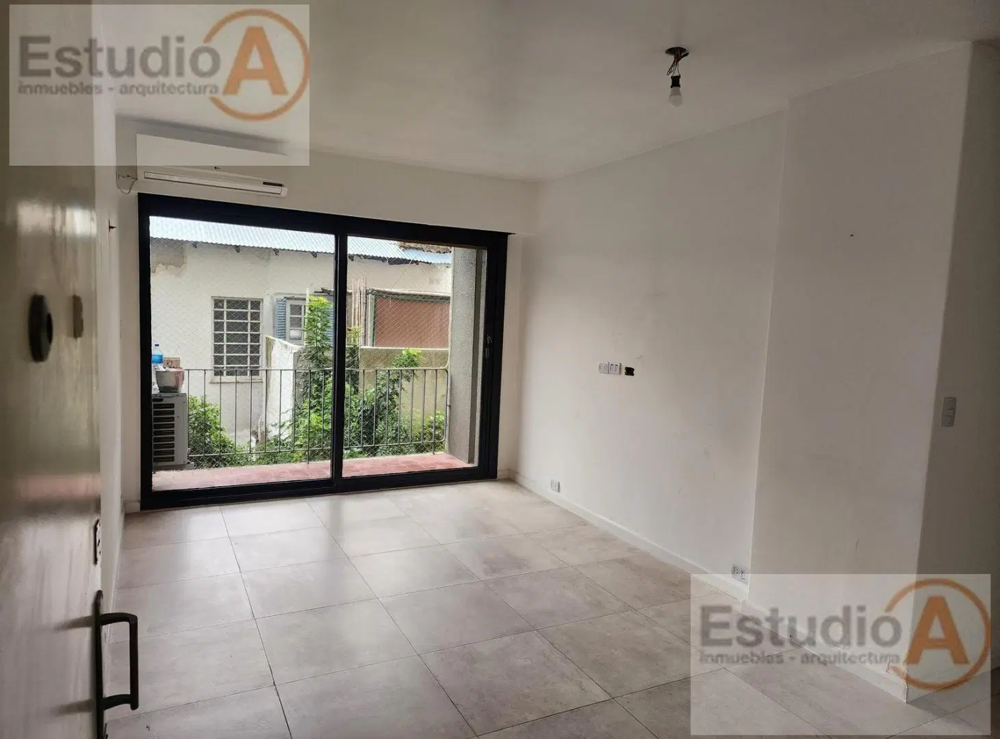 Excelente depto. 3 ambientes , con balcón ,en pleno corazón de Martinez ! 5