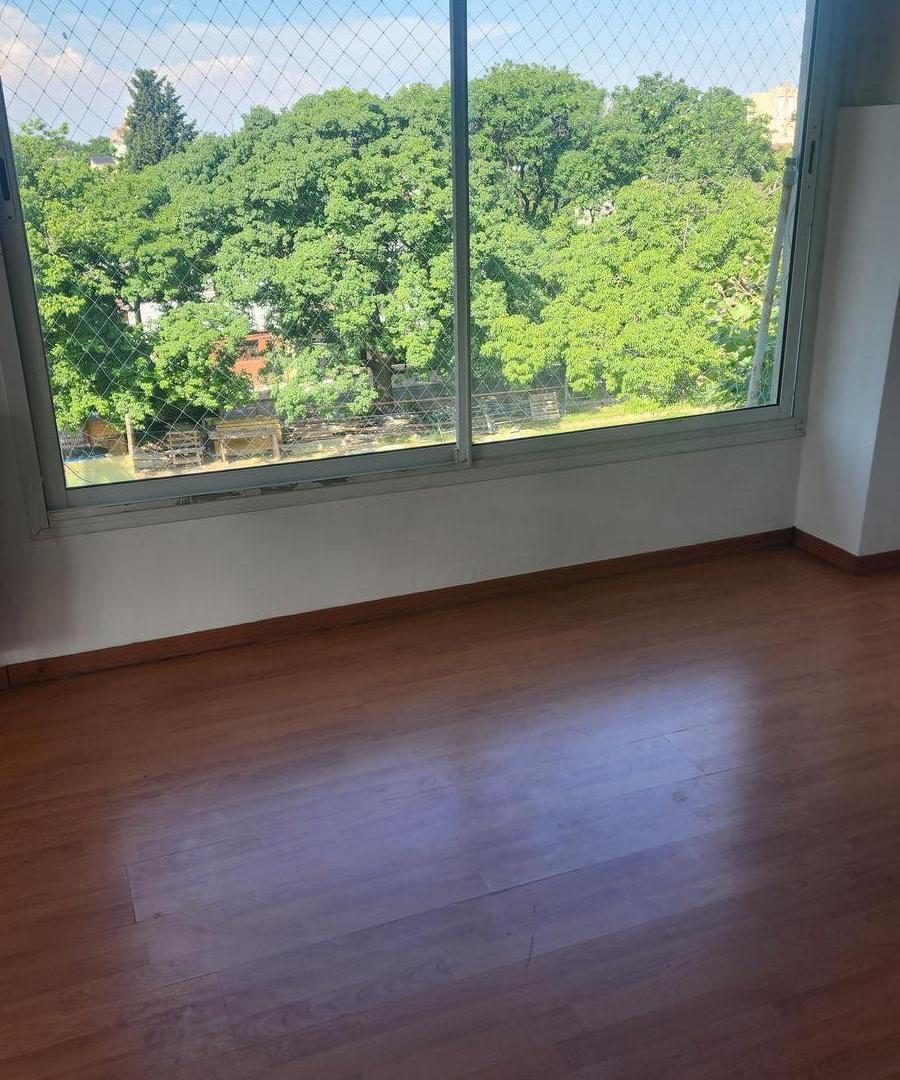 Foto de Departamento en Villa Ballester frente a estación Malaver 3 piso por escalera SIN EXPENSAS ., imagen 1