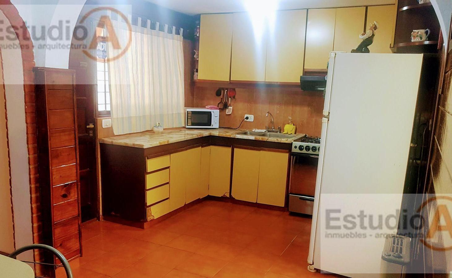 Foto de Casa PH en Martinez 4 ambientes , en dos plantas ,con cochera cubierta., imagen 1