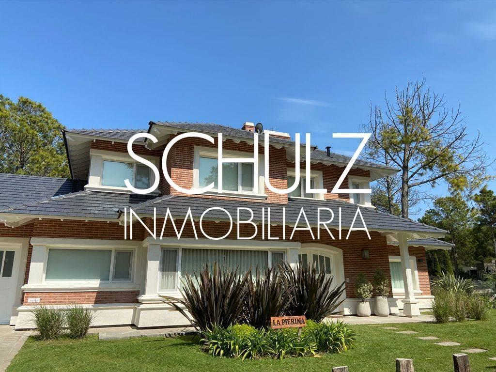 Casa en Pinamar Norte con Pileta Climatizada y Quincho
