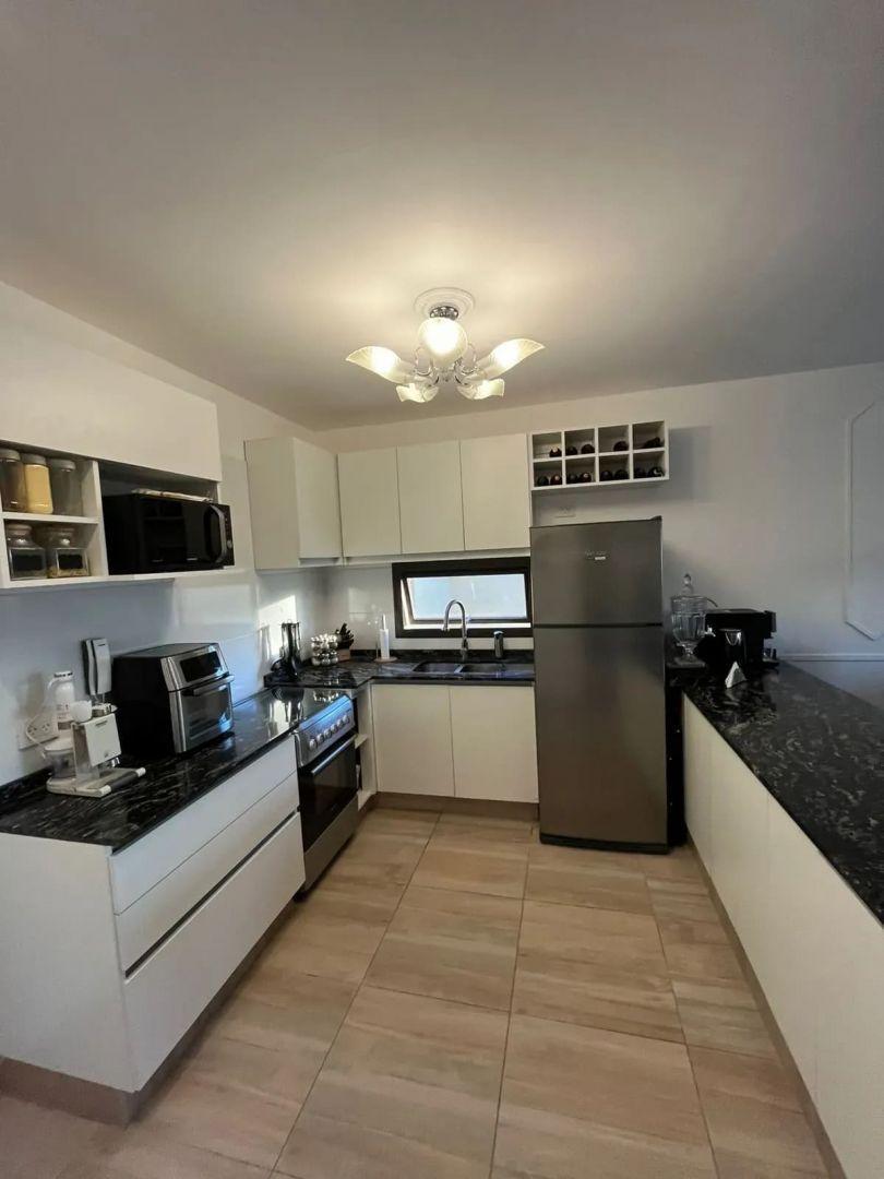 Foto de Venta Departamento con Balcón en Barrio Privado El Principado, imagen 4
