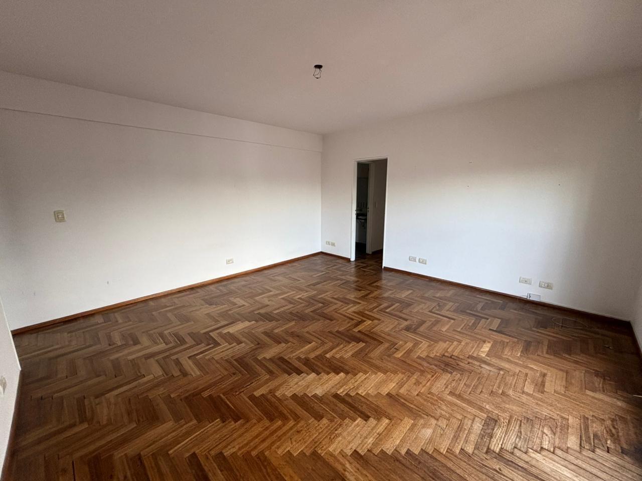 Foto de Alquiler Departamento 4 Ambientes en Caballito, imagen 3
