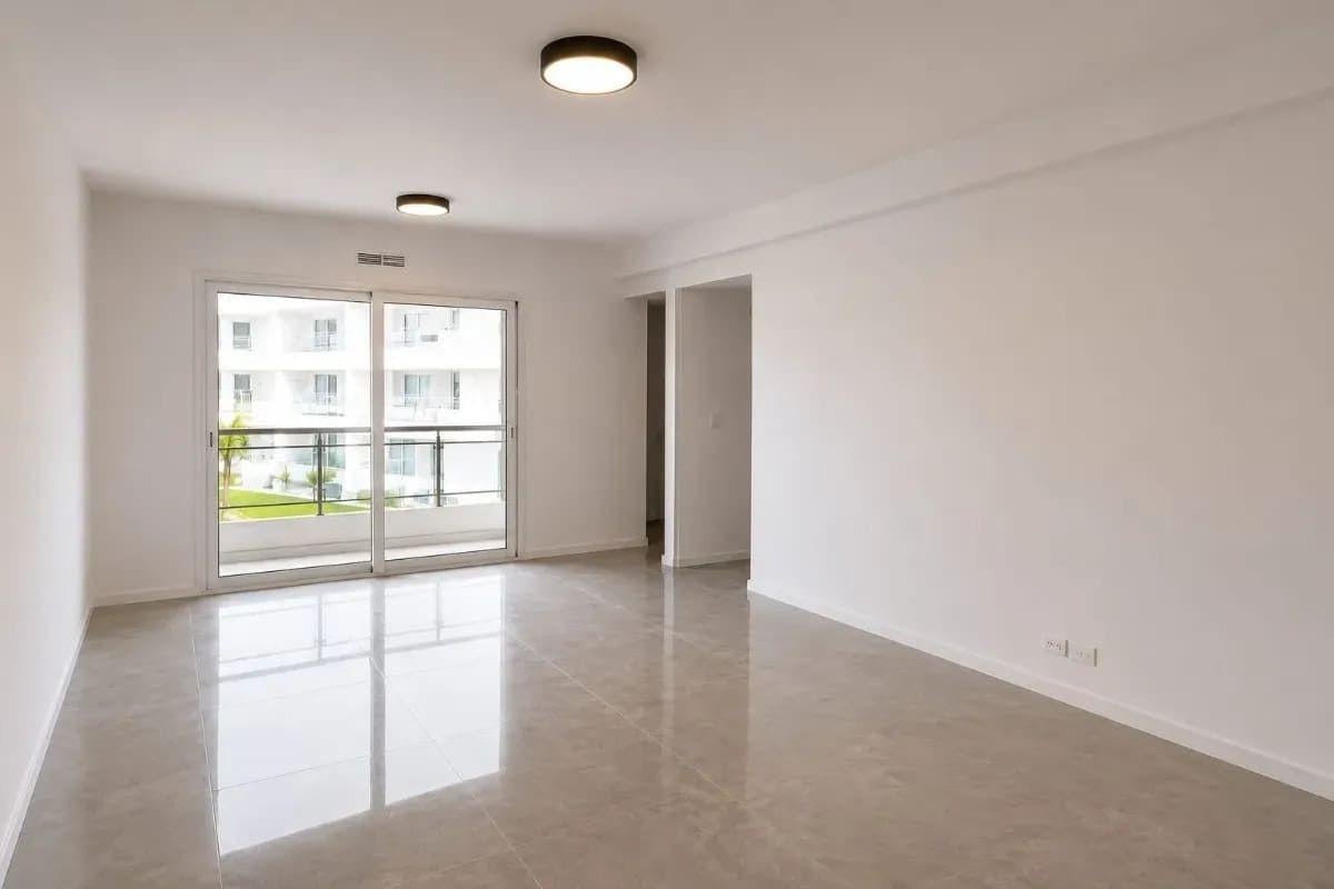 Foto de Venta Monoambiente con Balcón en Canning Center, imagen 1