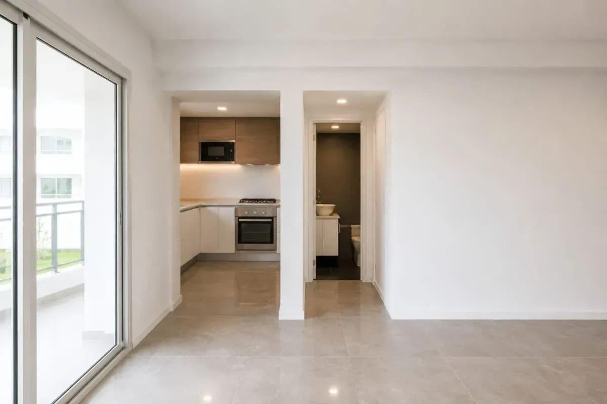 Foto de Venta Monoambiente con Balcón en Canning Center, imagen 5