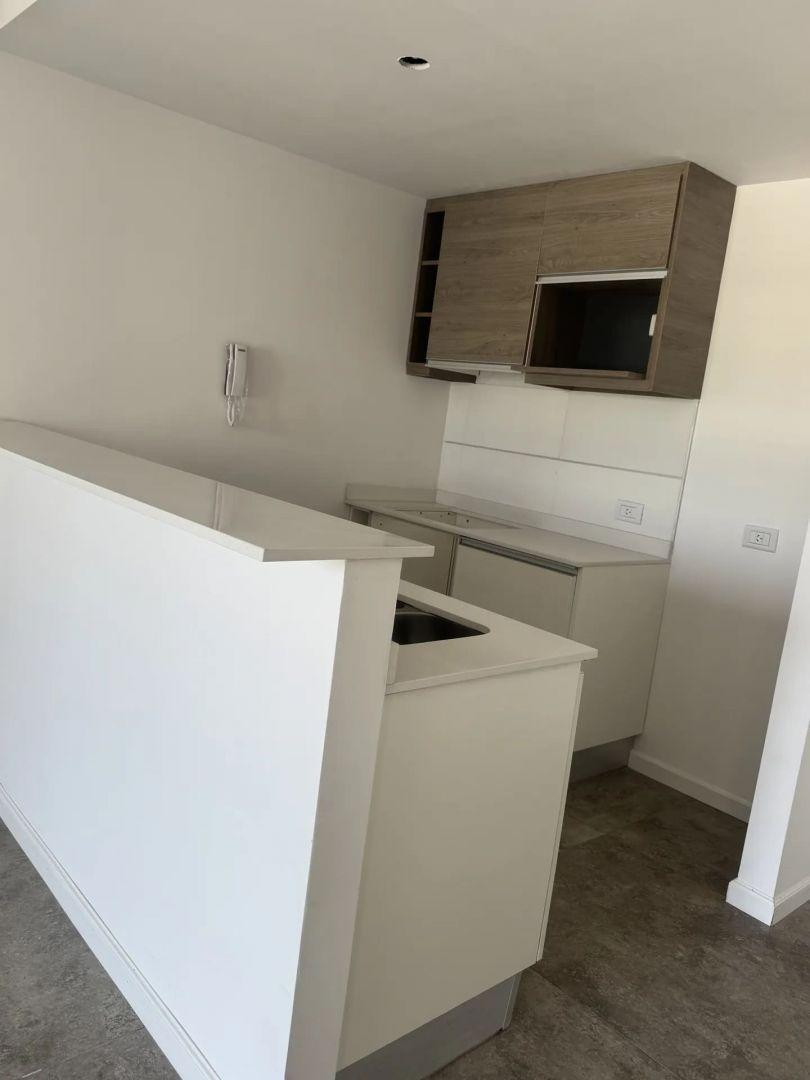 Foto de Venta Departamento 2 Ambientes con Balcón en Canning Center, imagen 1