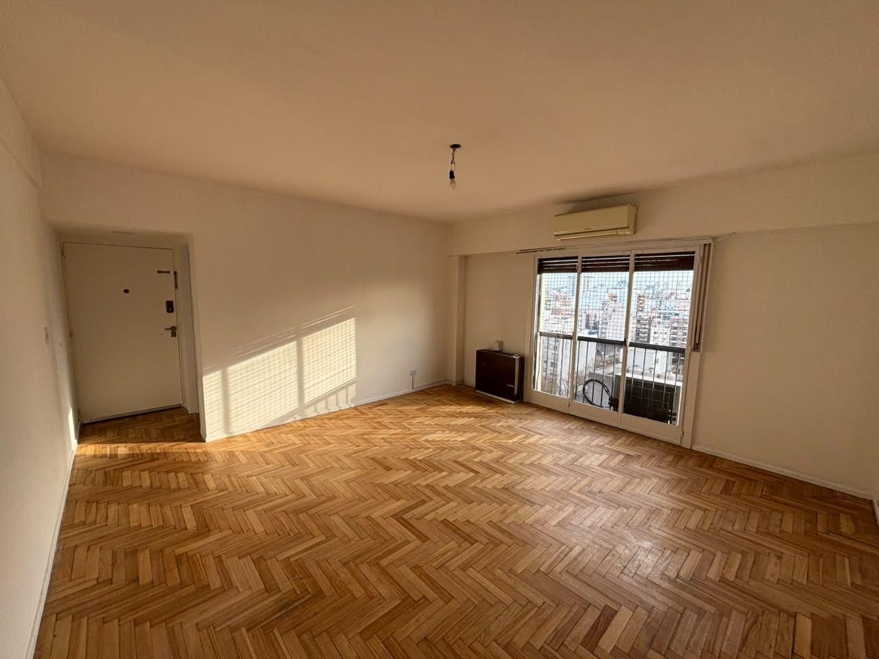 Foto de Alquiler Departamento 4 Ambientes con Balcón en Caballito, imagen 5
