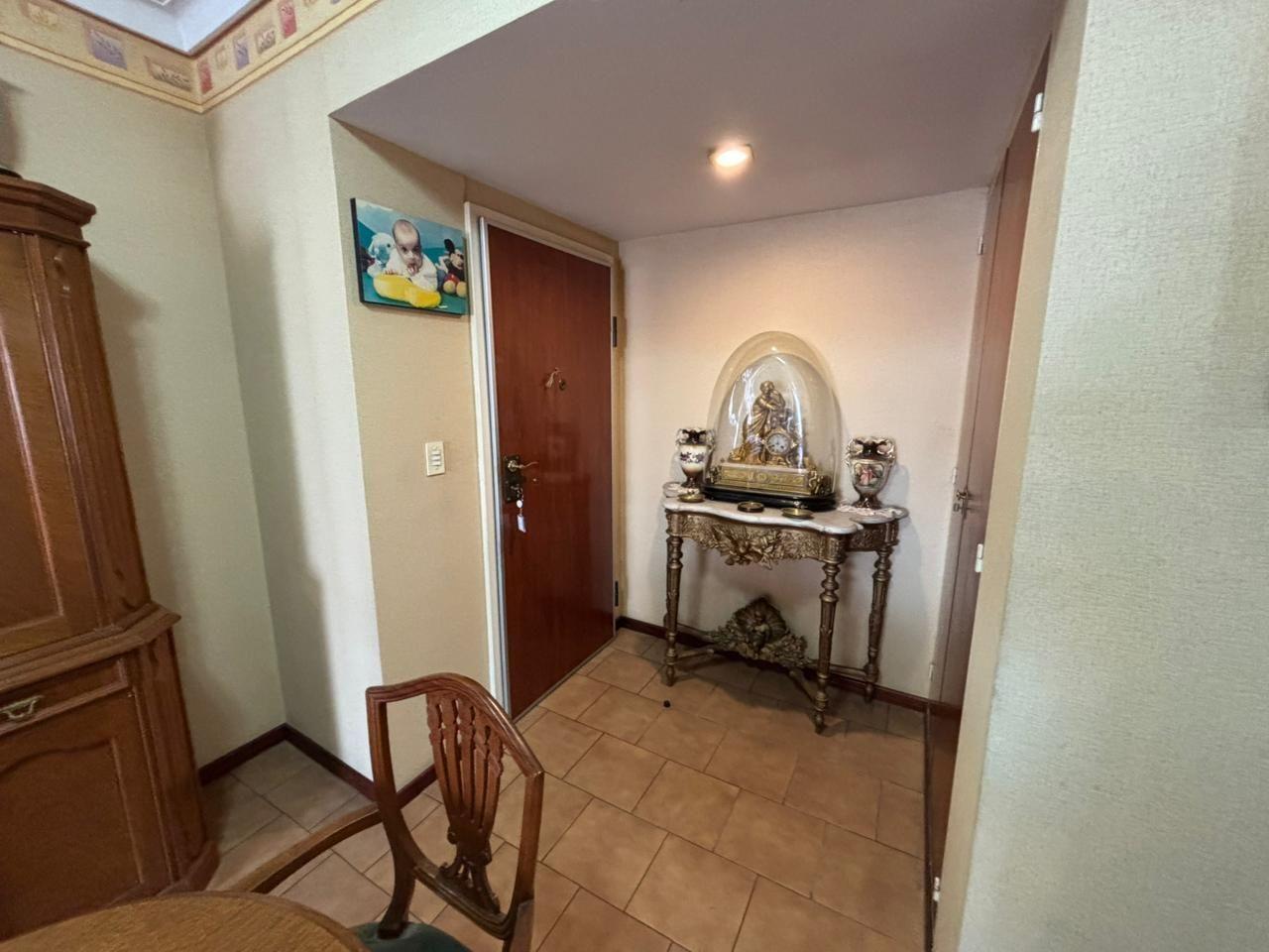 Foto de Venta Departamento 3 Ambientes con Balcón y Cochera en Flores, imagen 2
