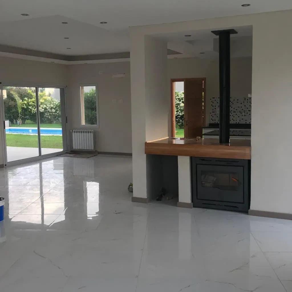 Foto de Venta Casa 4 Ambientes Barrio Privado Santa Rita, imagen 4