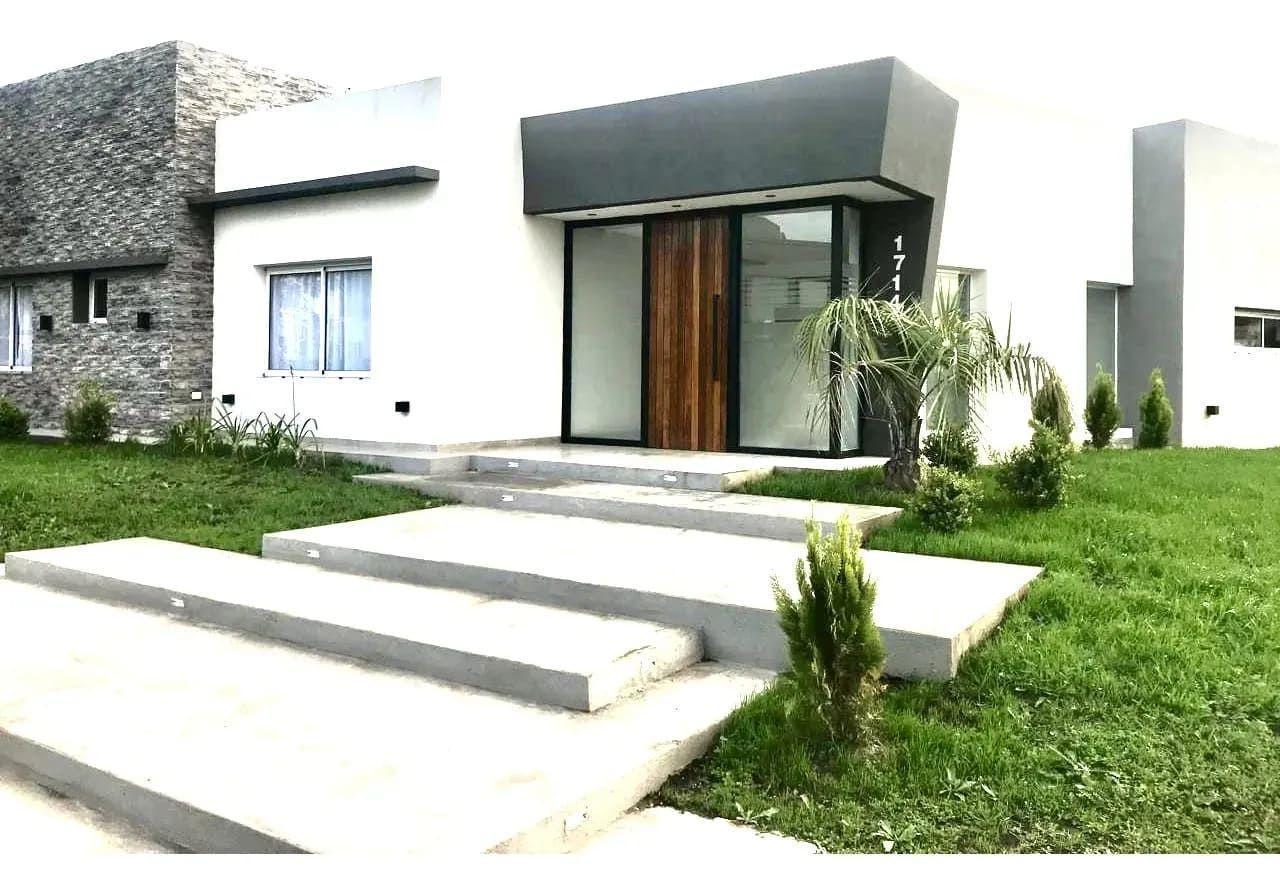 Foto de Venta Casa 4 Ambientes Barrio Privado Santa Rita, imagen 1