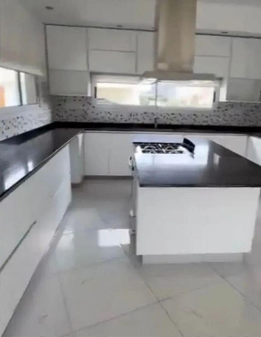 Foto de Alquiler Casa 4 Ambientes Barrio Privado Santa Rita, imagen 2