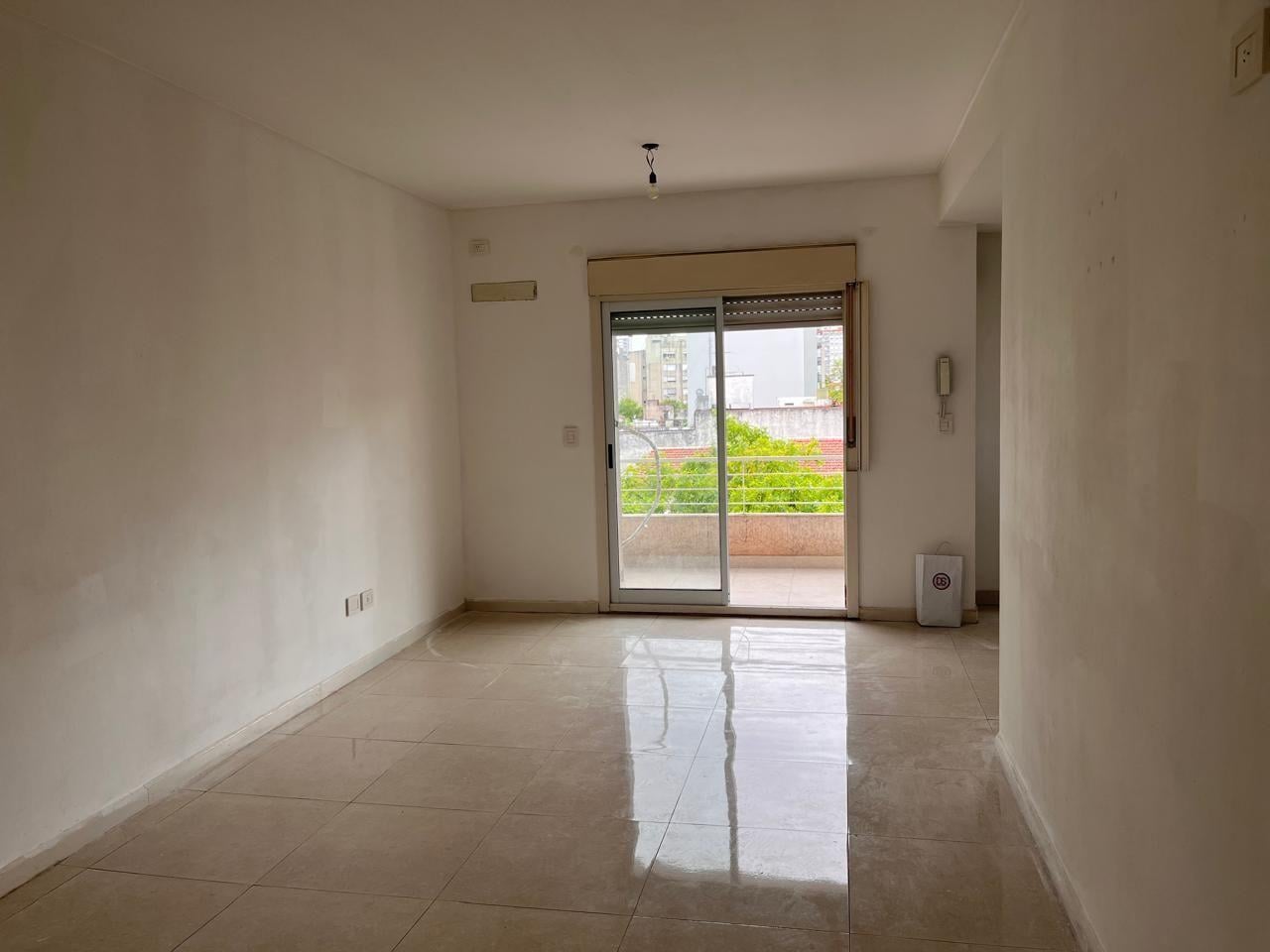 Foto de Alquiler Departamento 3 Ambientes con Balcón en Velez Sarsfield, imagen 3